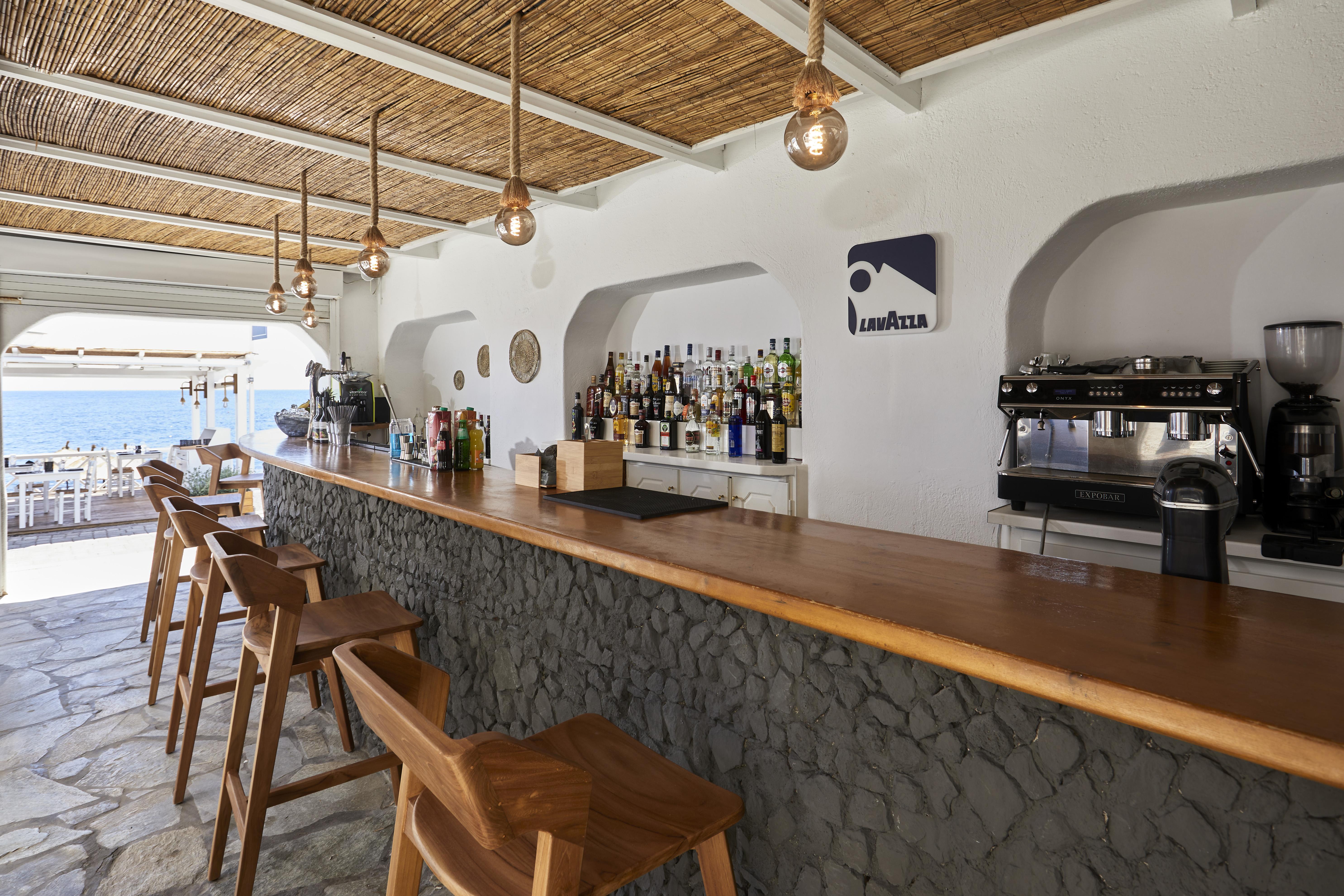 Hotel Sunshine Камари Экстерьер фото