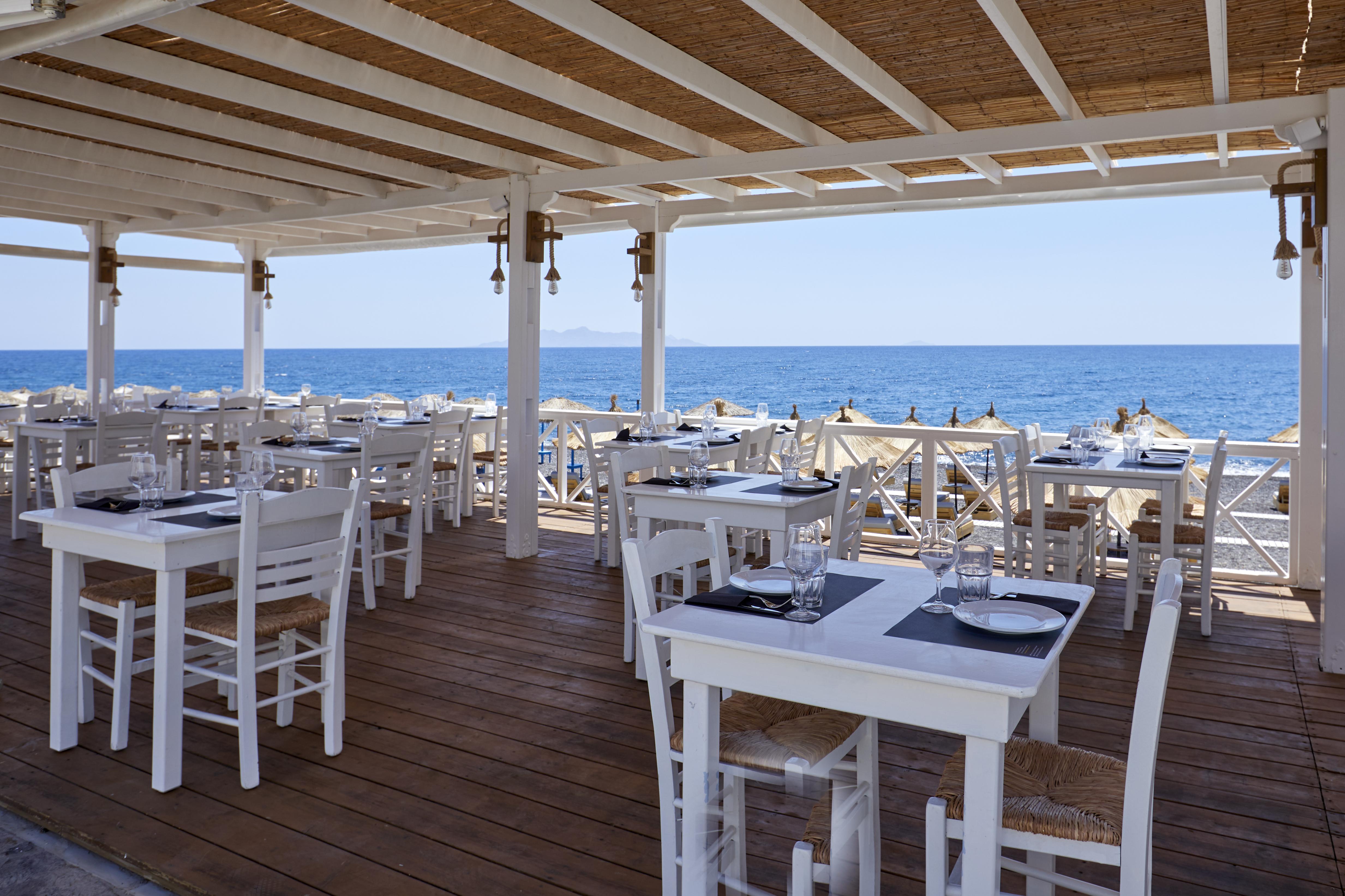 Hotel Sunshine Камари Экстерьер фото